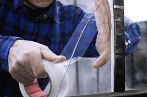 tesa PE-reparatietape, 50 mm x 33 m, transparant