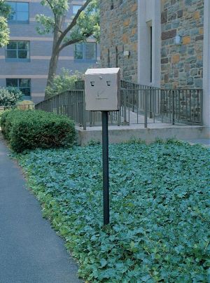 Rubbermaid wandasbak, ft 25,4 x 7,6 x 31,8 cm, gegalvaniseerd staal