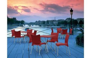 Juliette stapelbare stoel, voor binnen en buiten, rood